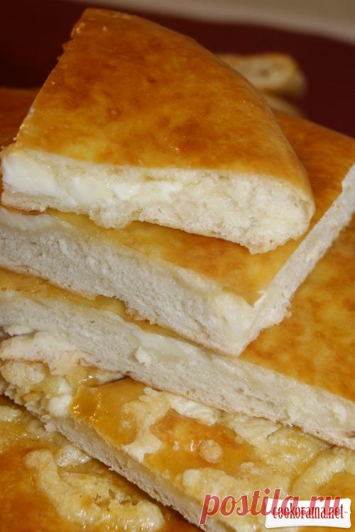 Менгрельские хачапури с сыром и хачапури 