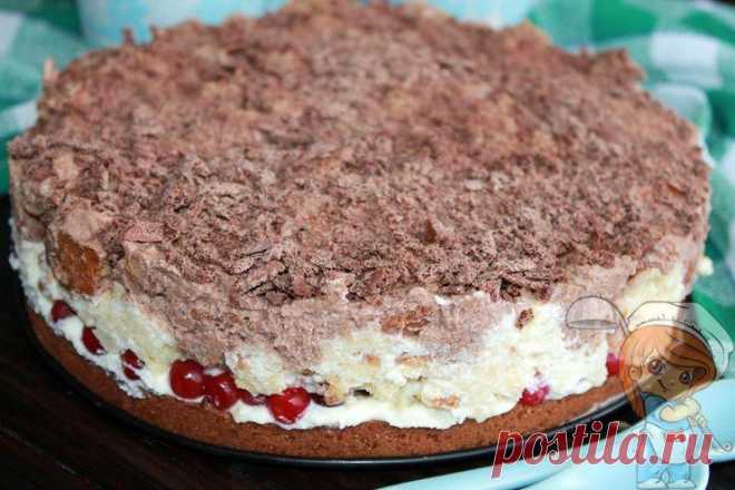 Торт с клюквой Ксюша - рецепт слоеного клюквенного торта Невероятный слоеный торт с клюквой «Ксюша» станет грандиозным лакомством для праздничного чаепития. В нем два вида крема и много спелой витаминной клюквы.