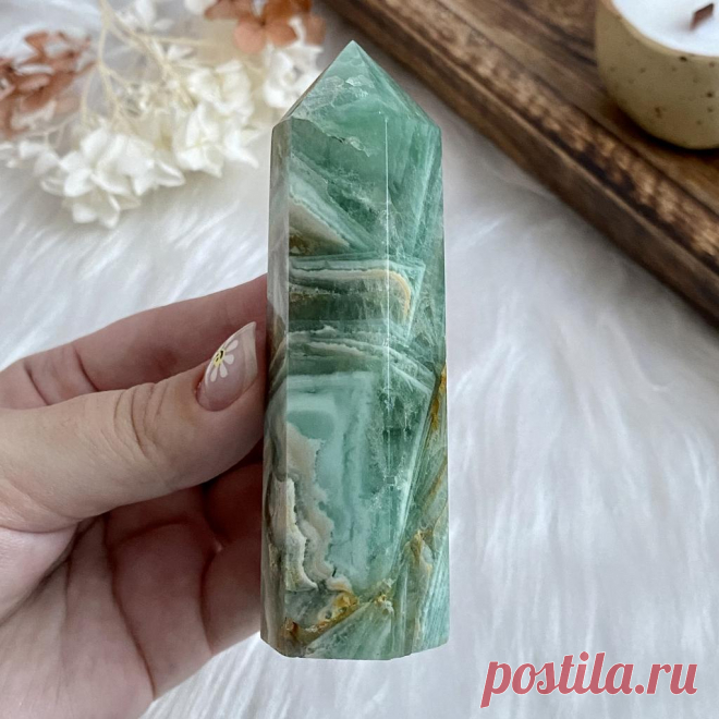 2.160 р-Купить кристалл-генератор из ПОЛИХРОМНОГО ФЛЮОРИТА - MINERAL KIRKA