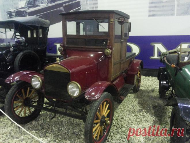 РЕТРО АВТОМОБИЛИ