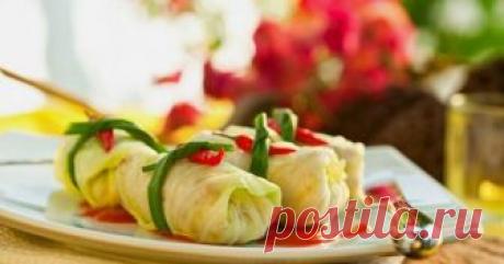 Голубцы из капусты и не только – 11 лучших рецептов с фото Голубцы готовят по-разному, с разной начинкой и заворачивают не только в капустные, но и в виноградные, свекольные или салатные листья. Попробуйте и вы приготовить голубцы по рецепту из нашей подборки!