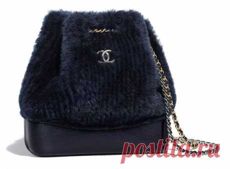 See Photos and Prices of 95 Brand New Chanel Bags from Metiers d’Art 2018, in Boutiques Now #Chanelhandbags #chanelbackpackprice
