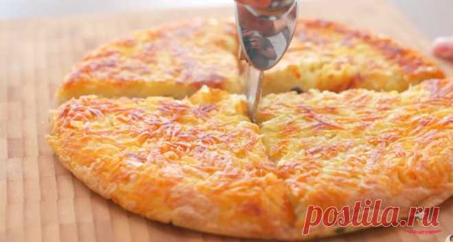 Хрустящая картофельная лепешка на сковороде