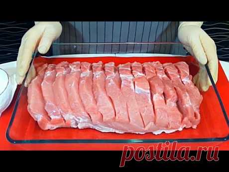 Фарширую и запекаю в духовке! Готовлю Царь мясо на Новогодний стол! Свинина - 2 кг.&nbsp;Помидоры - 4 шт.&nbsp;Сыр - 150 гр.&nbsp;Чеснок - 6-8 зубч.&nbsp;Французская горчица - 3 ст.л.&nbsp;Соевый соус - 3 ст.л.&nbsp;Растительное масло - 3 ст.л.&nbsp;Перец черный молотый - 1 ч.л.&nbsp;Приправа для мяса - 1 ч.л. Соль