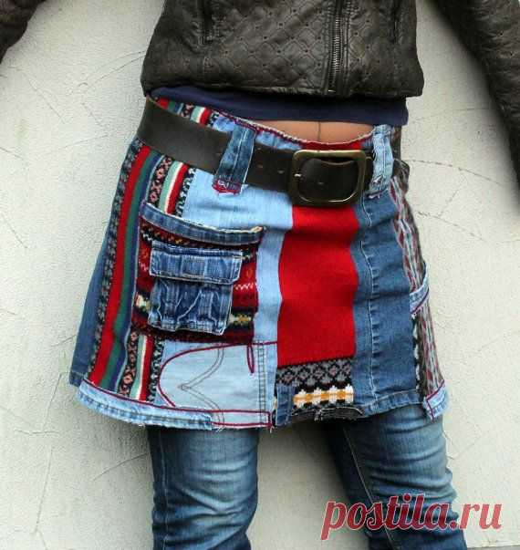 Gereserveerd voor Malia Storey, dit object niet kopen. M - L gerecycleerd minirok. Back-warmer en heupen warmer, perfect met broek. Gemaakt van gerecycled trui en jeans. Hippie boho stijl. Zachte in aanraking, comfortabel. Unieke desugn. Een van een soort. Maat: M - L heupen lijn max 42 inch (107 cm) Lengte: ongeveer 16 inch (40 cm) wassen in koud water