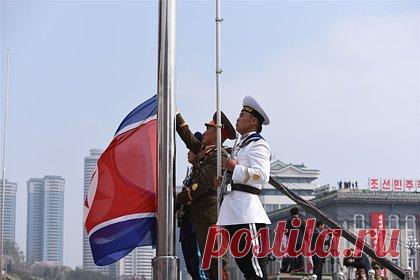 Посол России назвал условие проведения ядерных испытаний в КНДР. Посол РФ в КНДР Александр Мацегора заявил, что Пхеньян может принять решение о проведении нового ядерного испытания, если Вашингтон продолжит предпринимать провокационные шаги в регионе. Он прокомментировал высказывания западных политиков о том, что в КНДР готовят ядерное испытание.