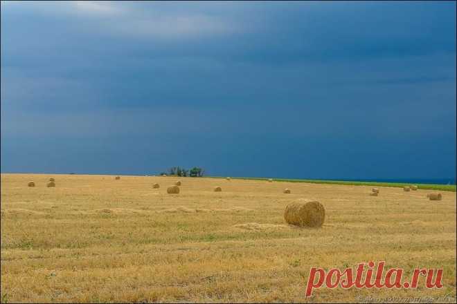 ФОТОПРОГУЛКИ. ДОЖДЬ НАД МОРЕМ