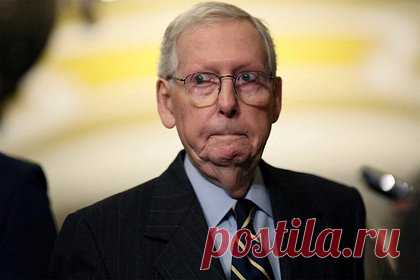 В Сенате США сменится лидер республиканцев. 82-летний лидер республиканцев в Сенате США уйдет со своего поста в ноябре 2024 года. Конгрессмен заявил, что это будет его последний срок на посту. Он подчеркнул, что для него было высочайшей привилегией служить штату Кентукки и возглавлять республиканцев, и отметил, что пришла пора для следующего поколения лидеров.