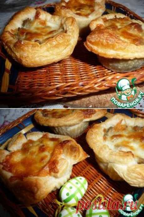 Корзинки из слоеного теста с рисом и куриной печенью - кулинарный рецепт