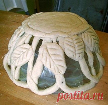 ПОДАЧА САЛАТА В ТЕСТЯНОЙ КОРЗИНКЕ НА СТОЛ