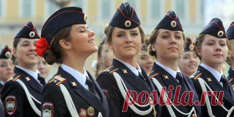 "Шоу Виктории Сикрет отдыхает!" Реакция иностранцев на русских девушек в форме Красота русских женщин уже стала притчей во языцех и своебразным стереотипом о России, как матрешки или балалайка. Посмотрим, как реагируют иностранцы на русских женщин в форме.YouTube:2x4 BarrelsВели…