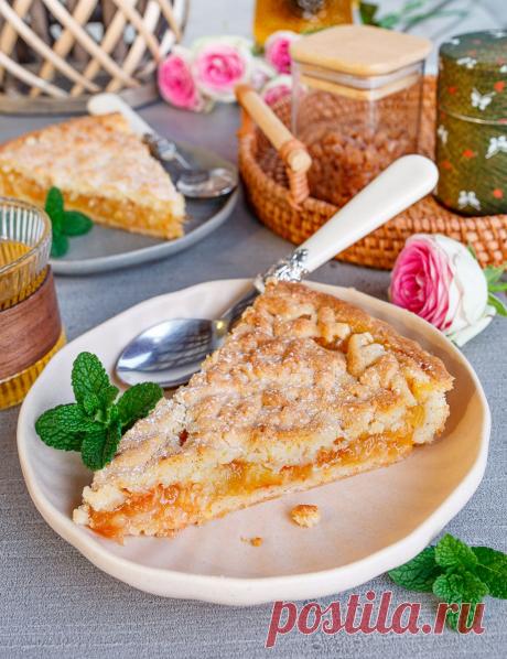Апельсиново-яблочный песочный пирог