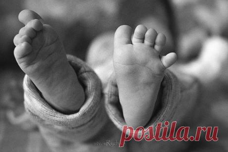 Сейчас ты их целуешь, а через 18 лет будешь думать – где их носит :)