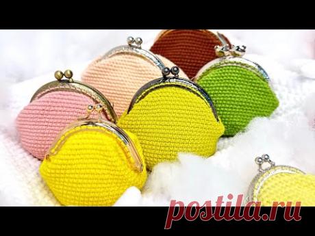 Кошелек летнего цвета с фермуаром.