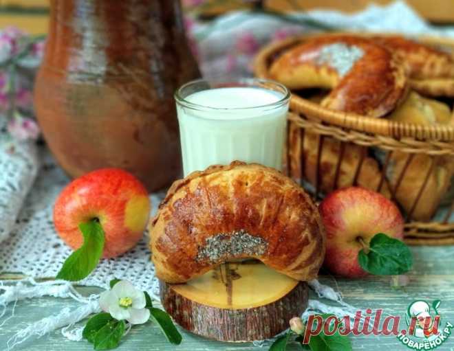 Пирожки с яблоками и грецкими орехами