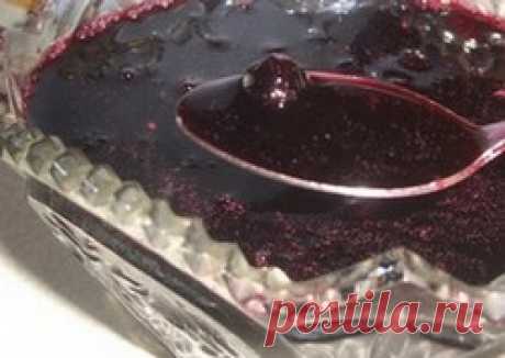 Самые вкусные заготовки из черноплодной рябины на зиму