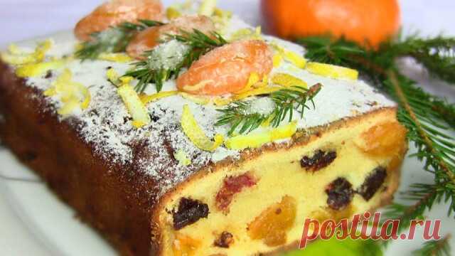 Рождественский мандариновый кекс
 Ингредиенты
мандарины — 5 шт.
мука — 300 г
яйцо — 2 шт.
сливочное масло — 100 г
молоко — 100 мл.
разрыхлитель — 1 ч.л.
сахар — 150 г
молотый имбирь — 1 ч.л.
молотый кардамон — щепотка
молотый бадьян — щепотка
молотая корица — 1/2 ч.л.
сахарная пудра — 1 ст.л.