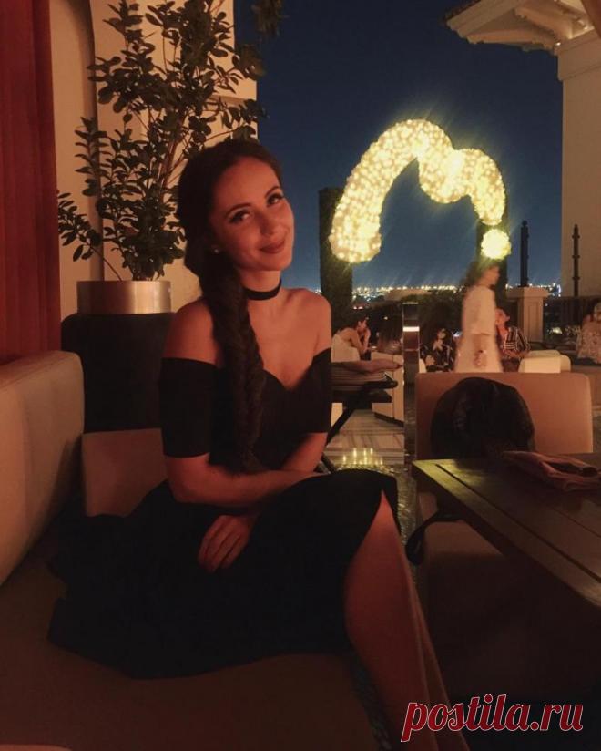 Светлана Лобода поздравила сестру с днем рождения: 10 фото очаровательной Ксении