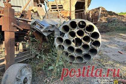 Силовики нашли установку для запуска ракет у жителя Херсонской области. В Херсонской области полицейские нашли у 47-летнего местного жителя установку для запуска ракет. Силовики приехали в село Михайловка Скадовского района. В сарае мужчины под мешками они обнаружили установку для неуправляемых ракет, предположительно, от вертолета Ми-8. Хозяин дома сказал, что нашел устройство в лесу.