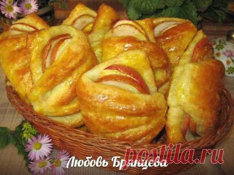 Рецепт с фото: Булочки из творожного теста с яблоками:Хлебосольные хозяйки. Рецепты домашней кухни