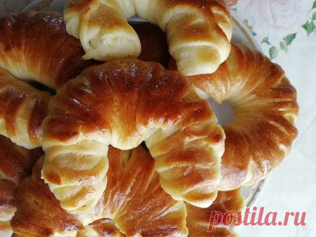 Рогалики из сказочного теста - пошаговый рецепт с фото. Автор рецепта Вера . - Cookpad