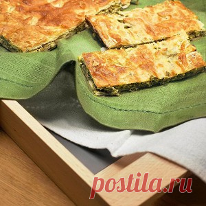 Пирог со шпинатом и зеленым луком рецепт – выпечка и десерты