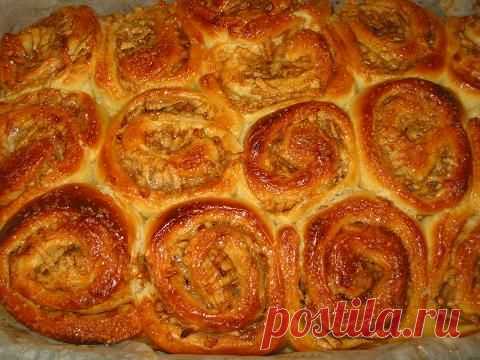 Булочки с яблоком из быстрого теста - Простые рецепты Овкусе.ру