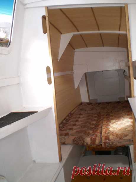 Каюты катамарана