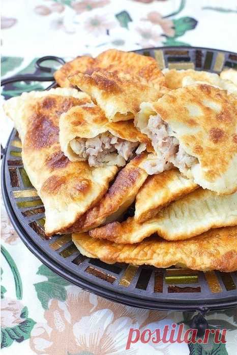 Сочные вкусные чебуреки