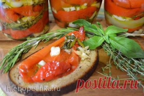 Перец сладкий вяленый в духовке, в ароматном масле