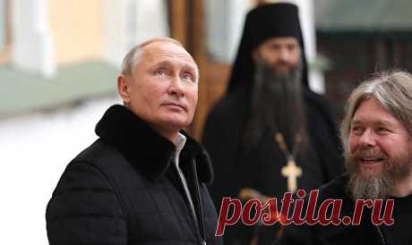 Что разглядели в частном визите Владимира Путина в Псково-Печерский монастырь