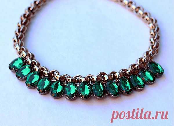 Bromeliad: My DIY 10-minute emerald necklace - Fashion and home decor DIY and inspiration