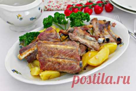Свиные ребрышки с картошкой в рукаве рецепт с фото пошагово - 1000.menu