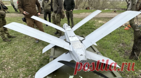 Удары «Ланцетов» по двум орудиям ВСУ в ДНР попали на видео. Войска России точными ударами «Ланцетов» уничтожили два орудия ВСУ в районе Зелёного Поля в ДНР. Предположительно, под удары попали гаубицы FH70. Читать далее