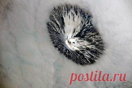 Изображения с борта МКС / Физика невозможного!