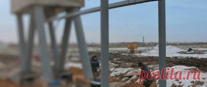 Лёгкая городская трасса SkyWay: струнные рельсы установлены