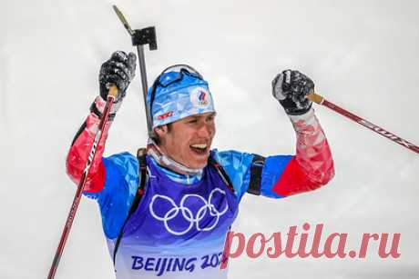 Российский биатлонист Латыпов выиграл бронзу на Олимпиаде в Пекине. Российский биатлонист Эдуард Латыпов завоевал бронзовую медаль в гонке преследования на 12,5 километра на Олимпиаде в Пекине. Отечественный спортсмен показал третий результат, уступив лидеру 35,3 секунды. Выиграл гонку французский биатлонист Кентен Фийон Майе. Серебро завоевал Тарьей Бе из Норвегии.