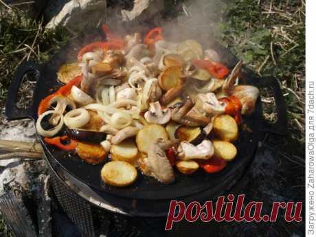 Садж из куриных крылышек с овощами. Рецепт с фотографиями