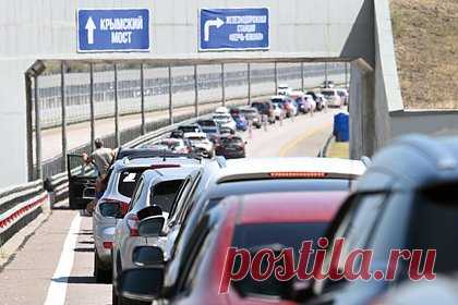 В очереди на Крымский мост скопилось более двух тысяч автомобилей