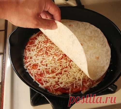 Экспресс-рецепт вкусной пиццы из 3 ингредиентов  - 10 минут и блюдо готово!