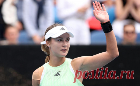 Три российские теннисистки вышли в 1/8 финала Australian Open. Анна Калинская в четвертом круге сыграет против итальянки Ясмине Паолини, Мирра Андреева встретится с чешкой Барборой Крейчиковой, Мария Тимофеева — с украинкой Мартой Костюк