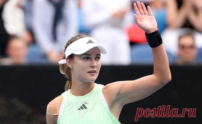 Три российские теннисистки вышли в 1/8 финала Australian Open. Анна Калинская в четвертом круге сыграет против итальянки Ясмине Паолини, Мирра Андреева встретится с чешкой Барборой Крейчиковой, Мария Тимофеева — с украинкой Мартой Костюк