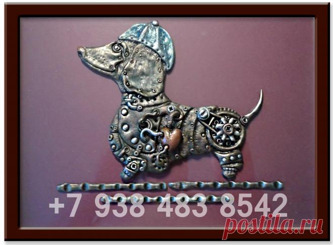 Свои картины. Готовые работы и на заказ
Мастер, предлагаю картины ручной работы, стиль разный, работы производятся из полимерной глины и прочих материалов, на стекле, обрамление деревянной рамой. Принимаю заказы по Вашим темам, возможно работа с фото (например, Вашего домашнего питомца, кроме портретов. На сайте представлены  готовые работы в технике альтернативный стимпанк.
Такса (23,5*33,5)
Цена 3000 руб, включает почтовые расходы в Ваш город
+7 938 483 8542 Александр