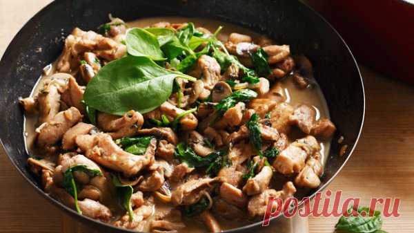 Тушеная курица с грибами и сливками - Рецепты. Кулинарные рецепты блюд с фото - рецепты салатов, первые и вторые блюда, рецепты выпечки, десерты и закуски - IVONA - bigmir)net - IVONA bigmir)net