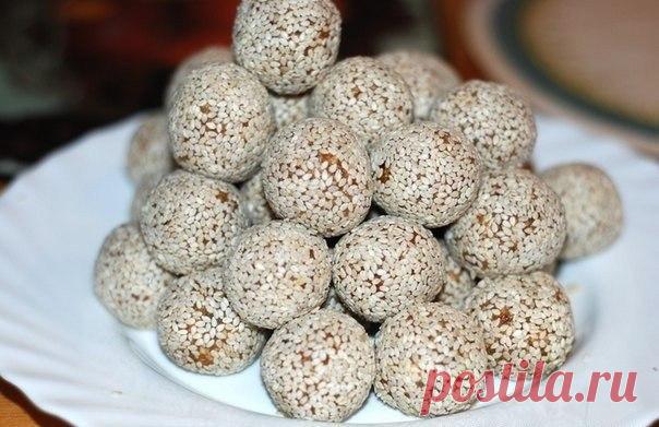 Полезные конфеты

Конфетки, в отличие от традиционных очень полезны. Курага содержит много минералов — калий, железо, кальций, магний, фосфор. Финики содержат витамины А, С, В, ниацин, пантотеновую кислоту, а так же богаты минералами. Изюм содержится калий в большом количестве, но и такие элементы как натрий, фосфор, магний, кальций, железо.
Показать полностью…