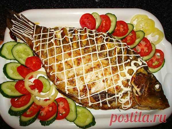 КАРП, ФАРШИРОВАННЫЙ ГРИБАМИ, запеченный в духовке
