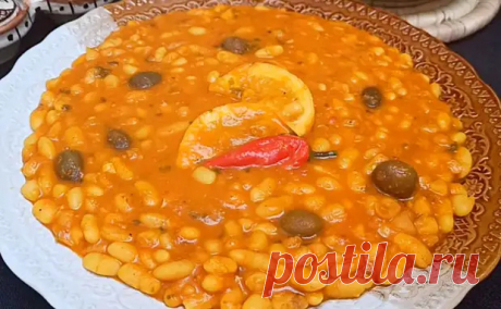 Закуска и гарнир из фасоли. Томим с луком и чесноком: потом можно даже класть на хлеб - Будет вкусно - Медиаплатформа МирТесен
