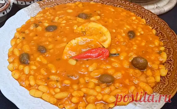 Закуска и гарнир из фасоли. Томим с луком и чесноком: потом можно даже класть на хлеб - Будет вкусно - Медиаплатформа МирТесен