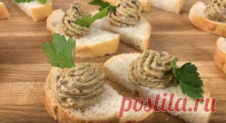 Грибной Паштет из Шампиньонов Очень Вкусный Рецепт Грибной паштет из шампиньонов в домашних условиях на багете. Паштет содержит творог, и именно он придаёт кремообразный нежный вкус грибному паштету.