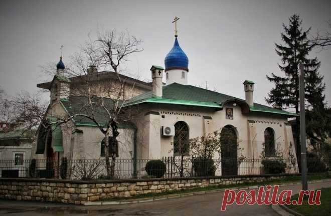 Сербские ветераны-десантники собирают средства на ремонт русской церкви в Белграде | Религия